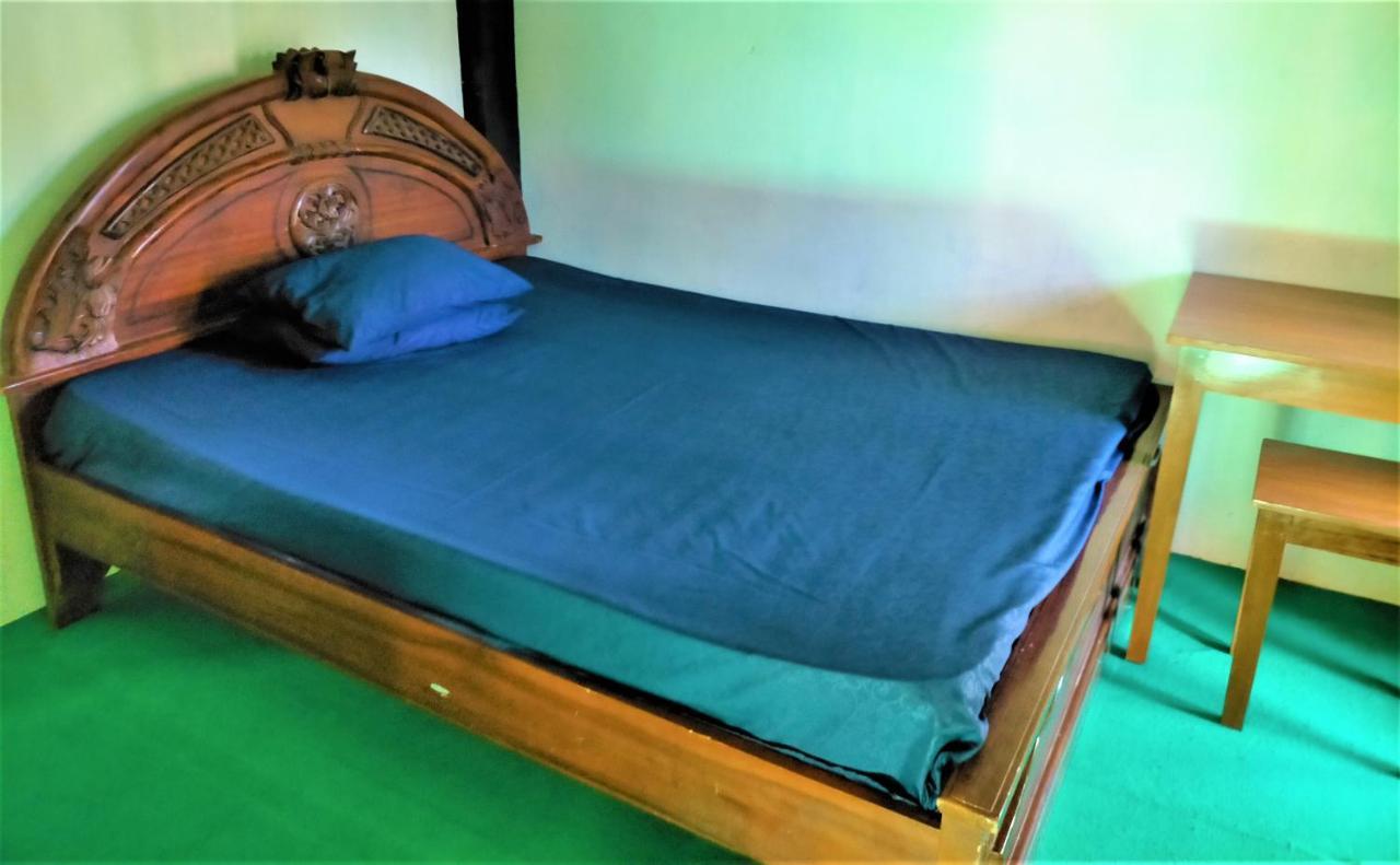 Cheap Inn Banyuwangi بانيووانجى المظهر الخارجي الصورة