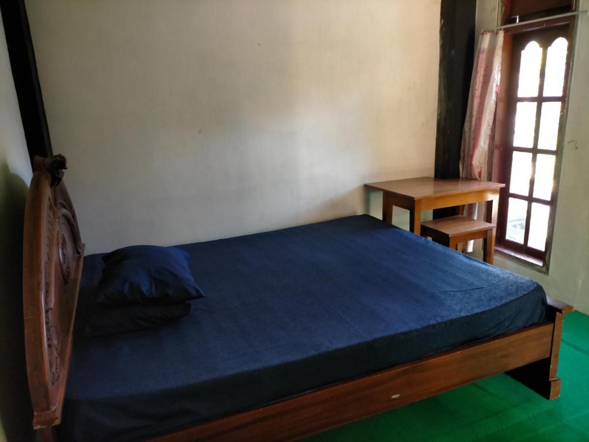 Cheap Inn Banyuwangi بانيووانجى المظهر الخارجي الصورة