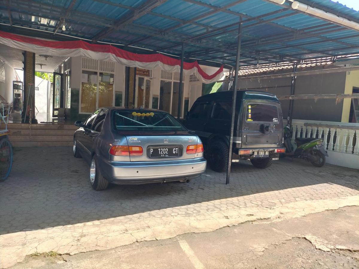 Cheap Inn Banyuwangi بانيووانجى المظهر الخارجي الصورة